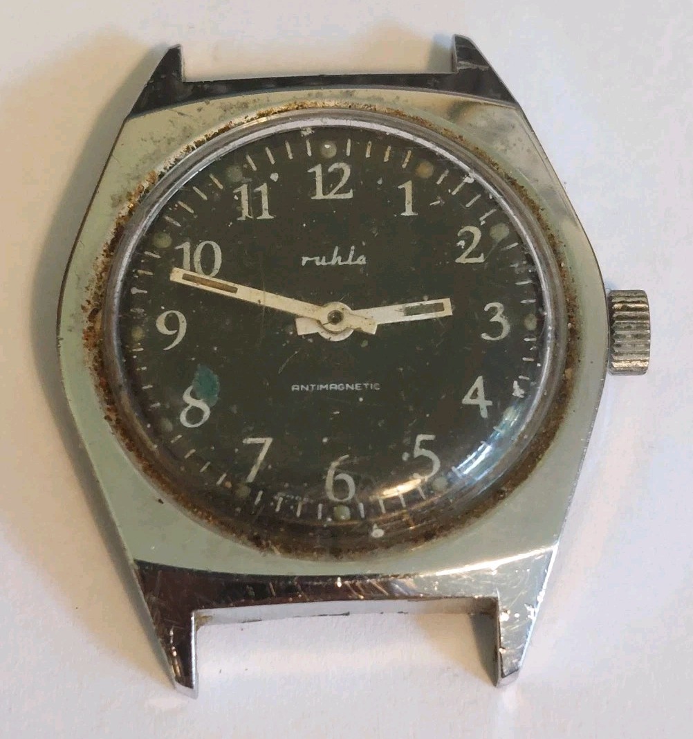 Vintage Ruhla Men’s Mechanical Watch Movement And Face (Balance Is Okay)