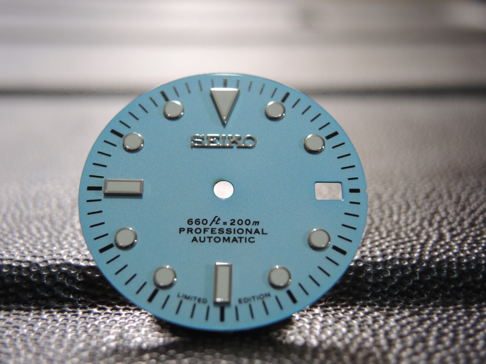 NEW LIGHT BLUE GLOSSY DIAL SEIKO DIVERS 660FT. DATE SKX007/ SKX031 / NH35-36