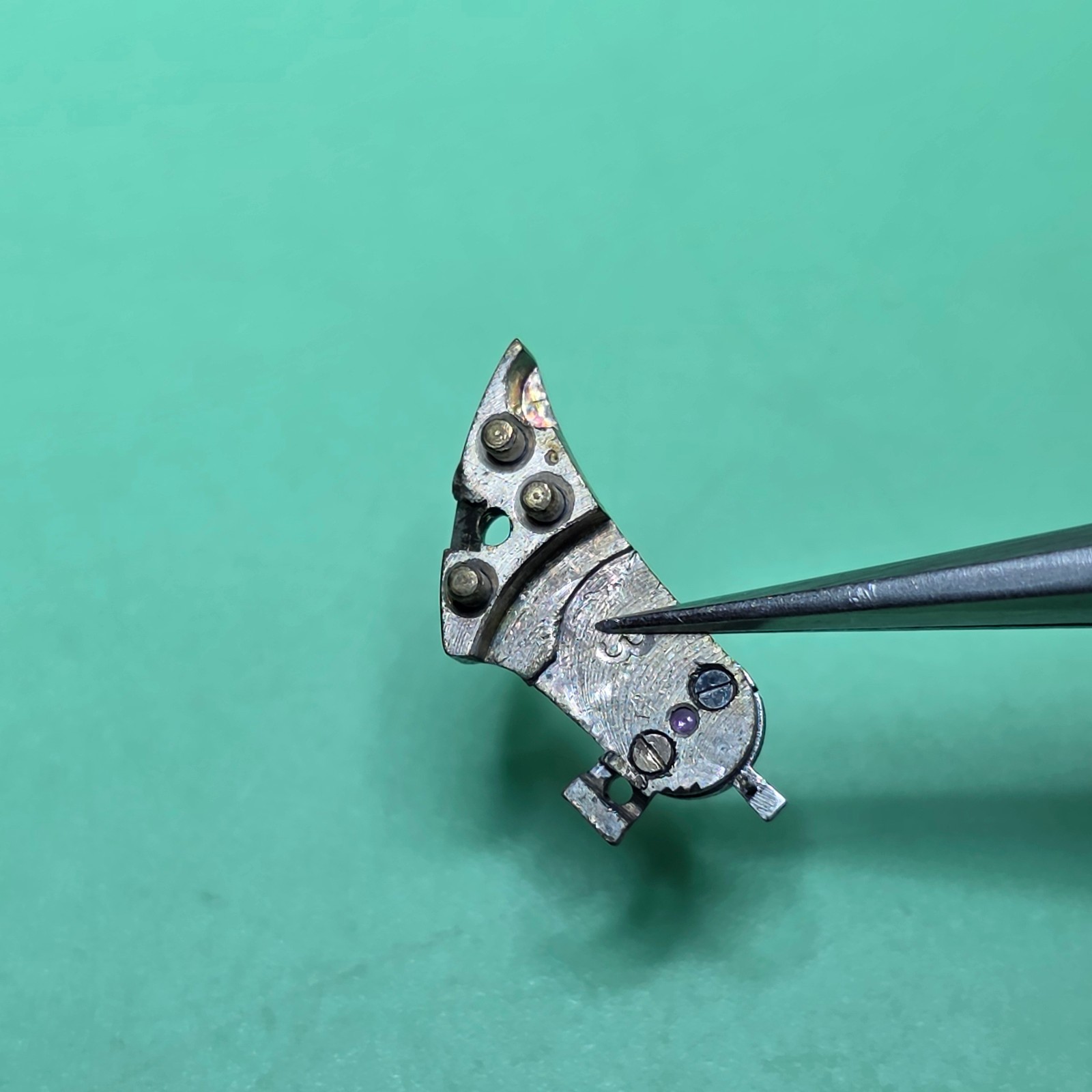 Balance Cock Bulova Cal. 10A Original Watch Part / W76