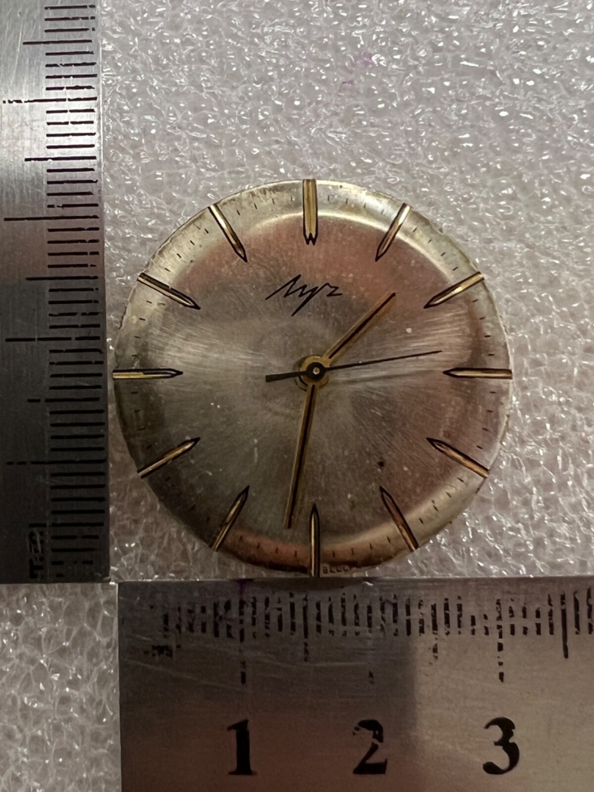 USSR LUCH movement 2209 caliber Gold Plated watch mechanism. FOR PARTS .