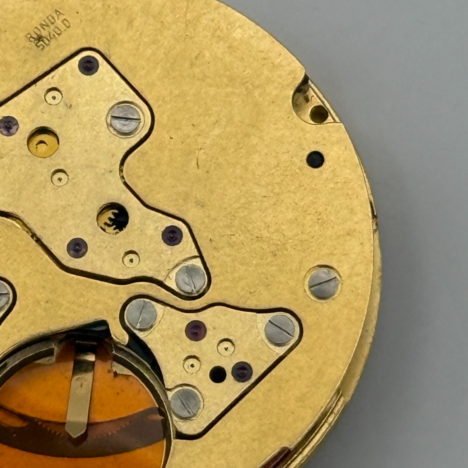 Ronda 5040.D Watch Movement Quartz Swiss R9 13 Jewels Vintage Parts 28.5mm