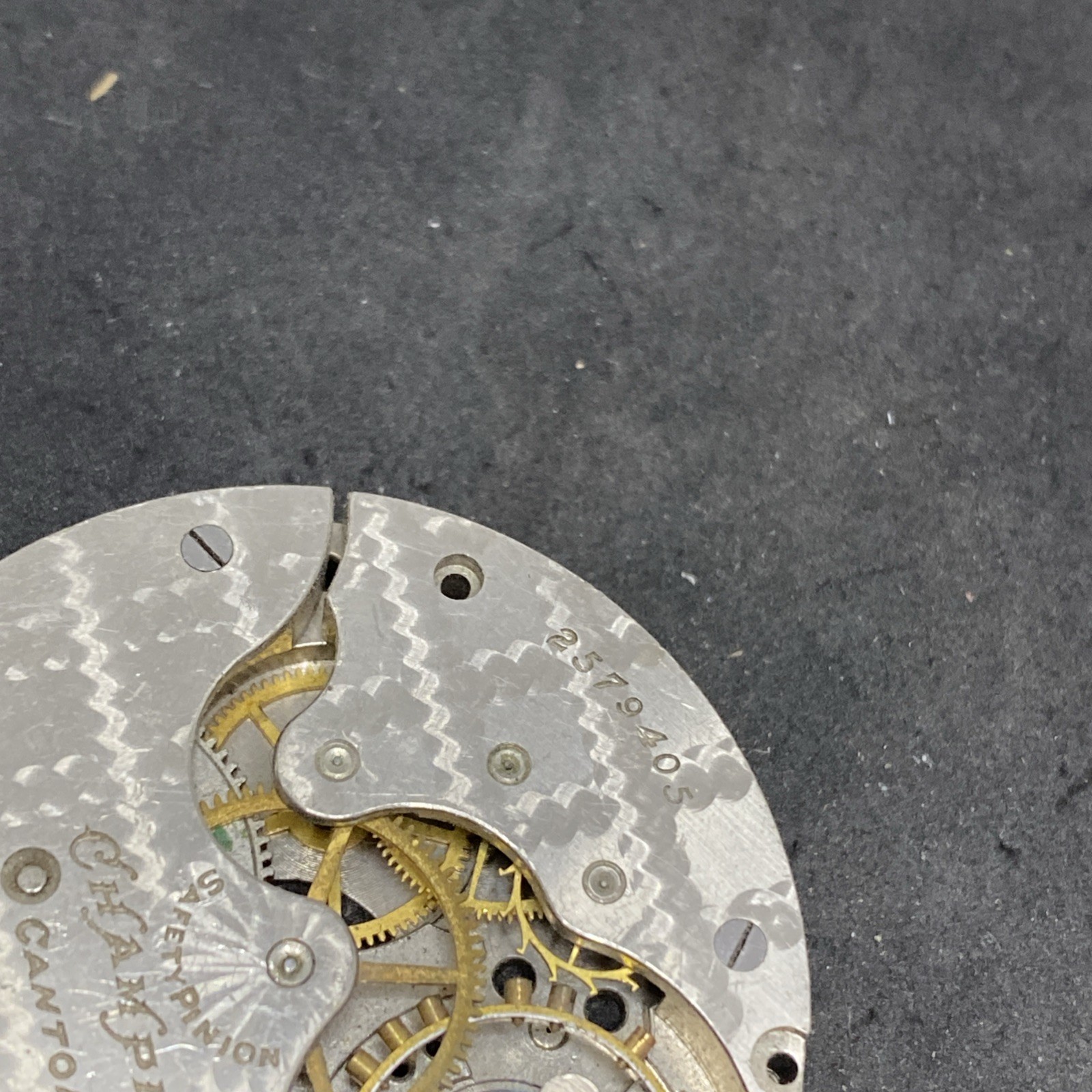 Hampden Pocket Watch Movement Champion H In Flag Size 16s 7j Hunter 3 Part F7690