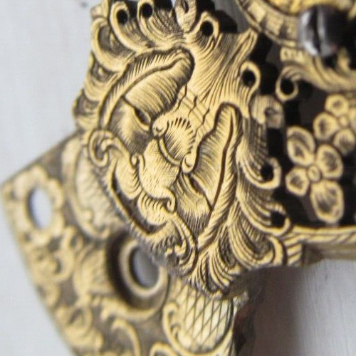 Antique Balance cock. 35mm long. 3.7g.