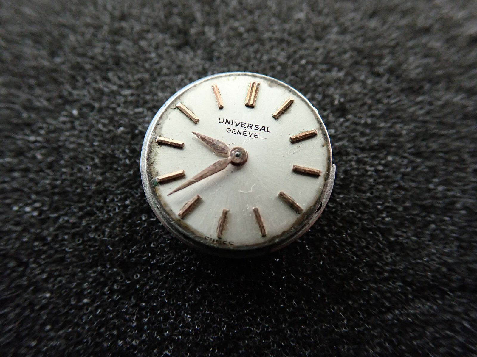 VINTAGE LADIES 14.2MM UNIVERSAL GENEVE WRIST WATCH MOVEMENT CAL. 600 – RUNNING