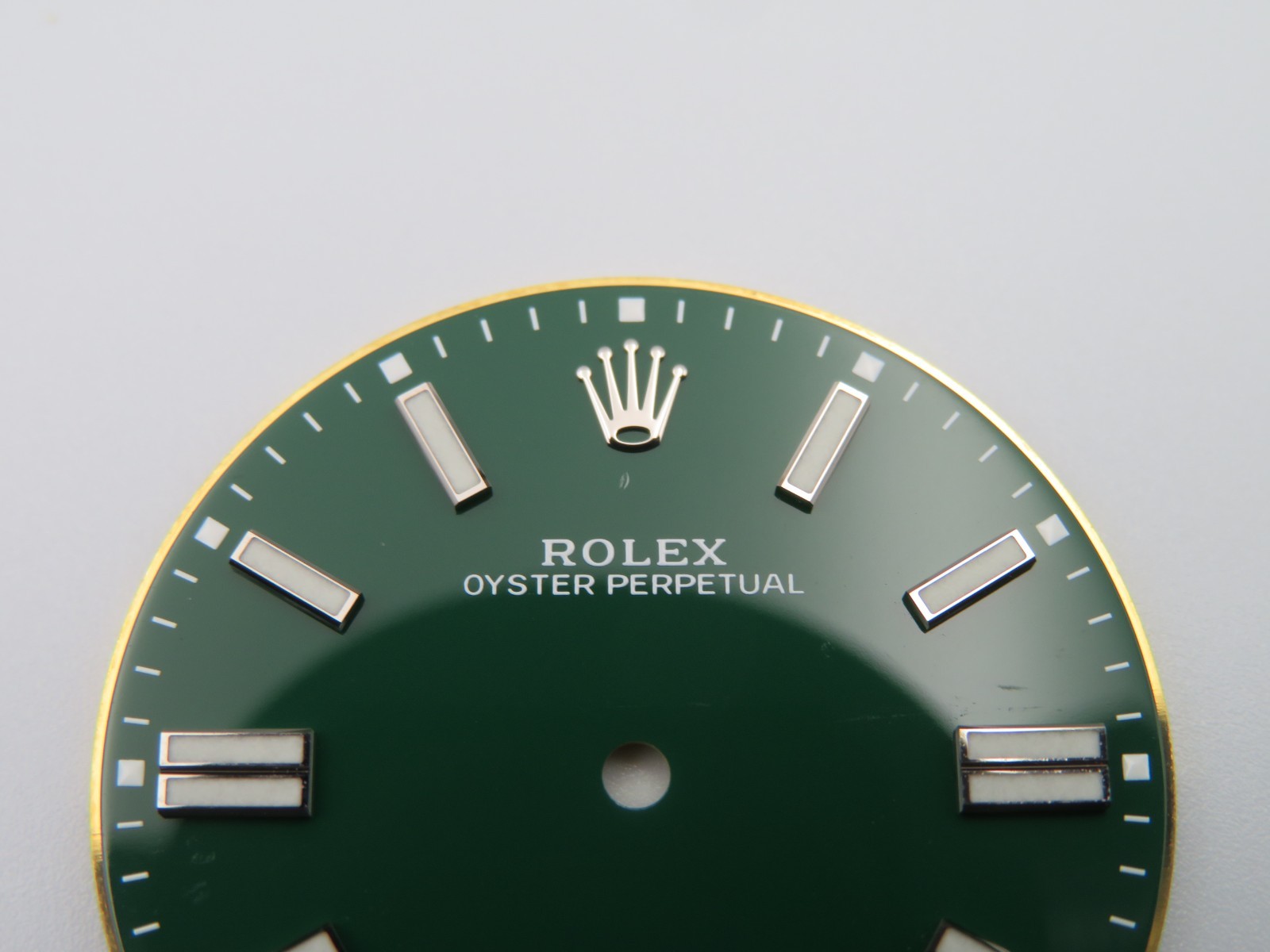 Genuine Rolex Oyster Perpetual 41mm Green Dial for 124300 OP – 100% Authentic