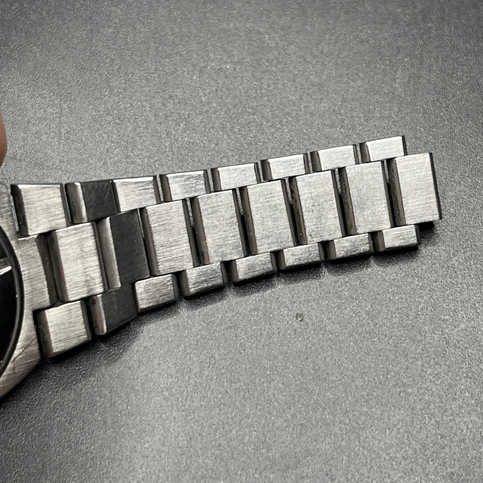 Girard Perregaux Gyromatic 9393HA Case (015)