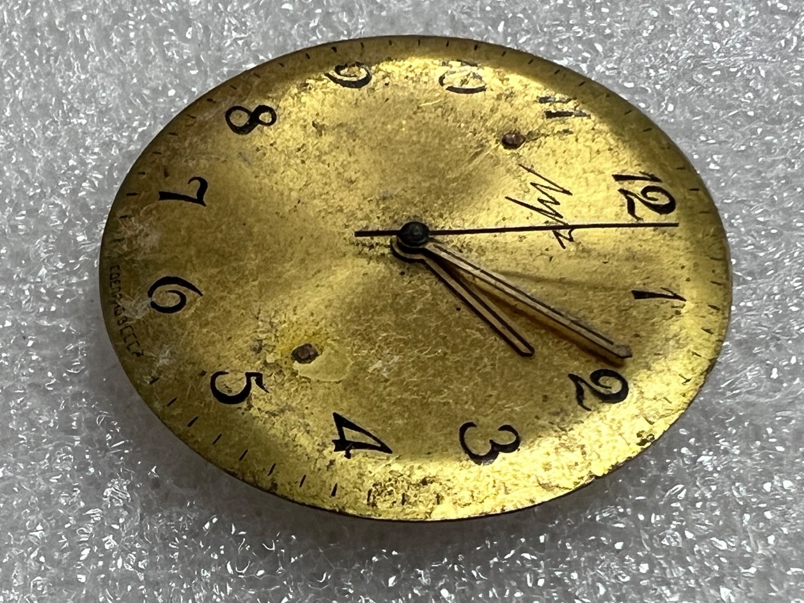 USSR LUCH movement 2209 caliber Gold Plated watch mechanism. FOR PARTS .