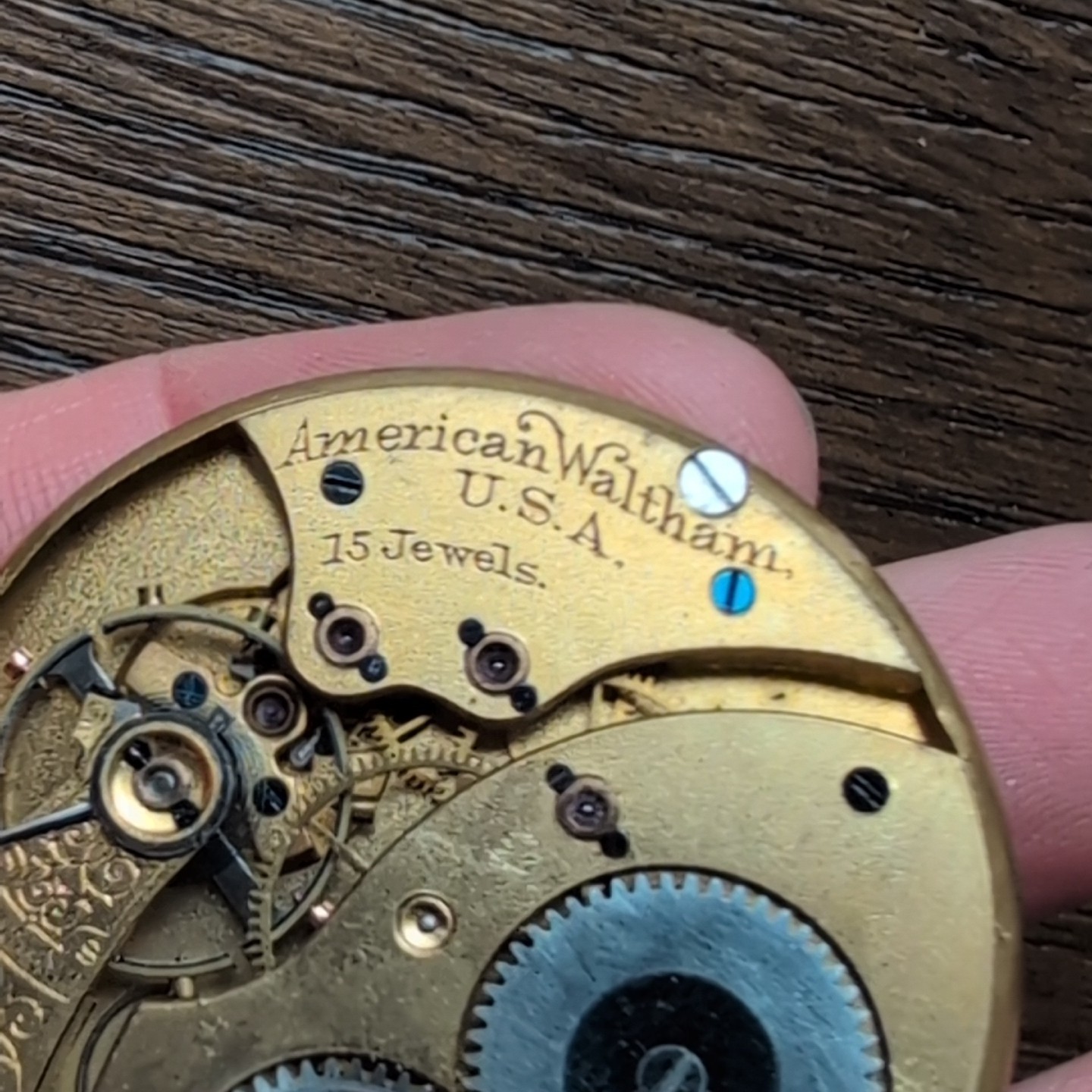 Waltham 15 Jewels Pocket Watch Movement Good Balance (AT33)