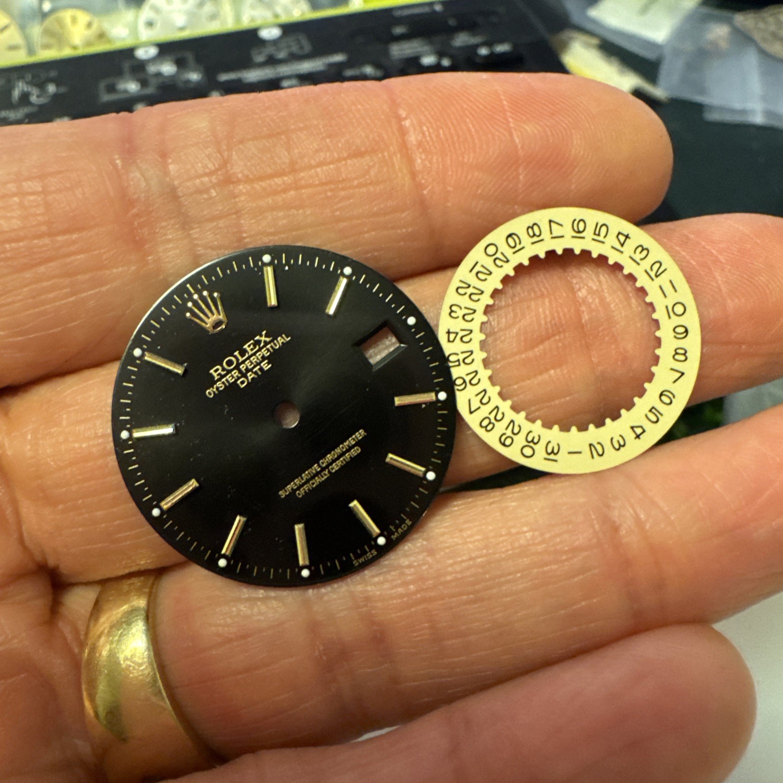 Rolex Oyster Date 15013 15017 15238 15018 15233 Black Dial w/ date wheel (58)