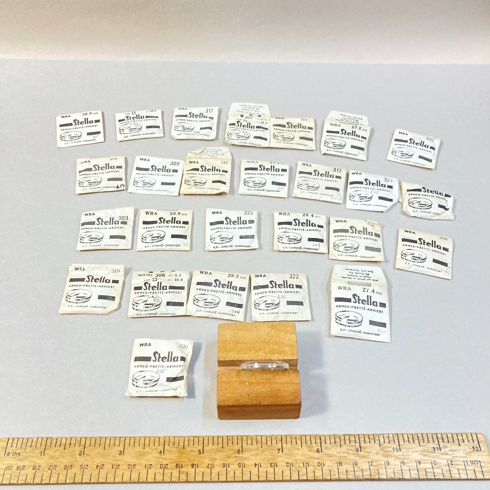 Vintage Stella WRA Watch Crystal w/ Chrome Ring 26 Pc Holland