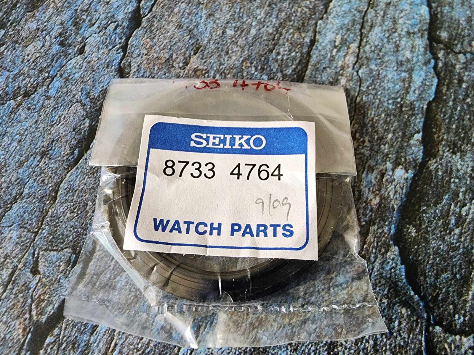 Rare Nos ORIGINAL SEIKO BEZEL DIVER PARTS 8733 4764 5D22-0AC0 Sportura.