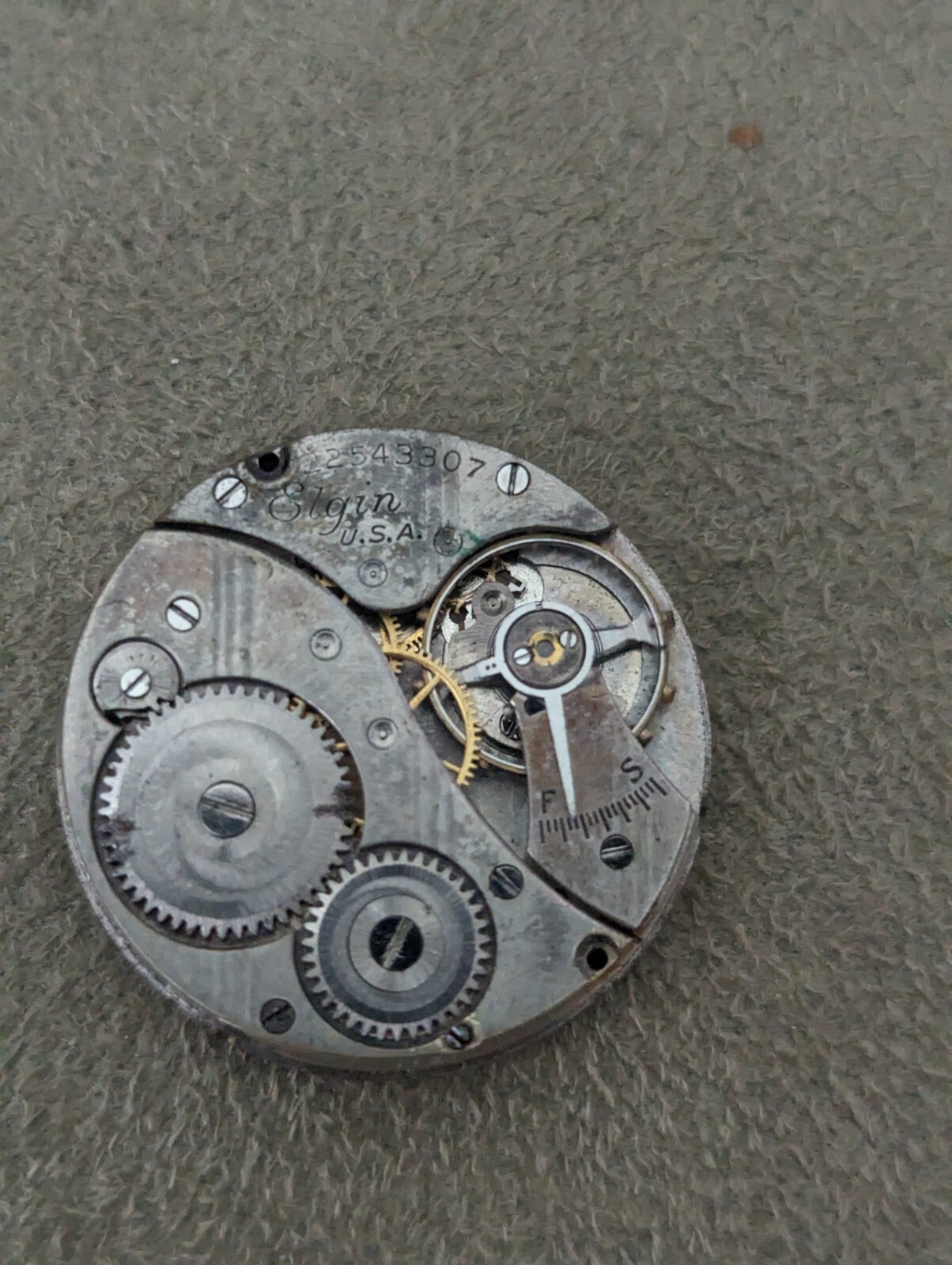1920 Elgin 431 Movement Complete Runs/ Stops For Service or Parts