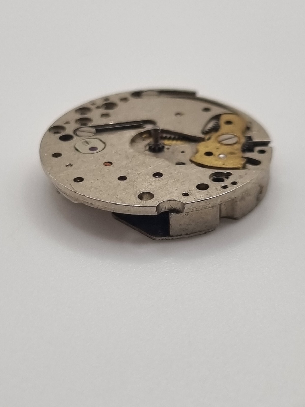EB 1197N Manual Wind Watch Movement 17 Jewels Swiss Parts Repair Untested 23.5mm