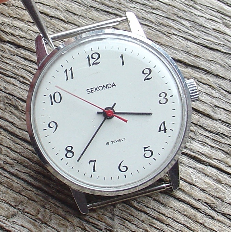 RARE VINTAGE SOVIET RUSSIAN RAKETA “SEKONDA ” MENS WATCH 19j 2609.HA Servised