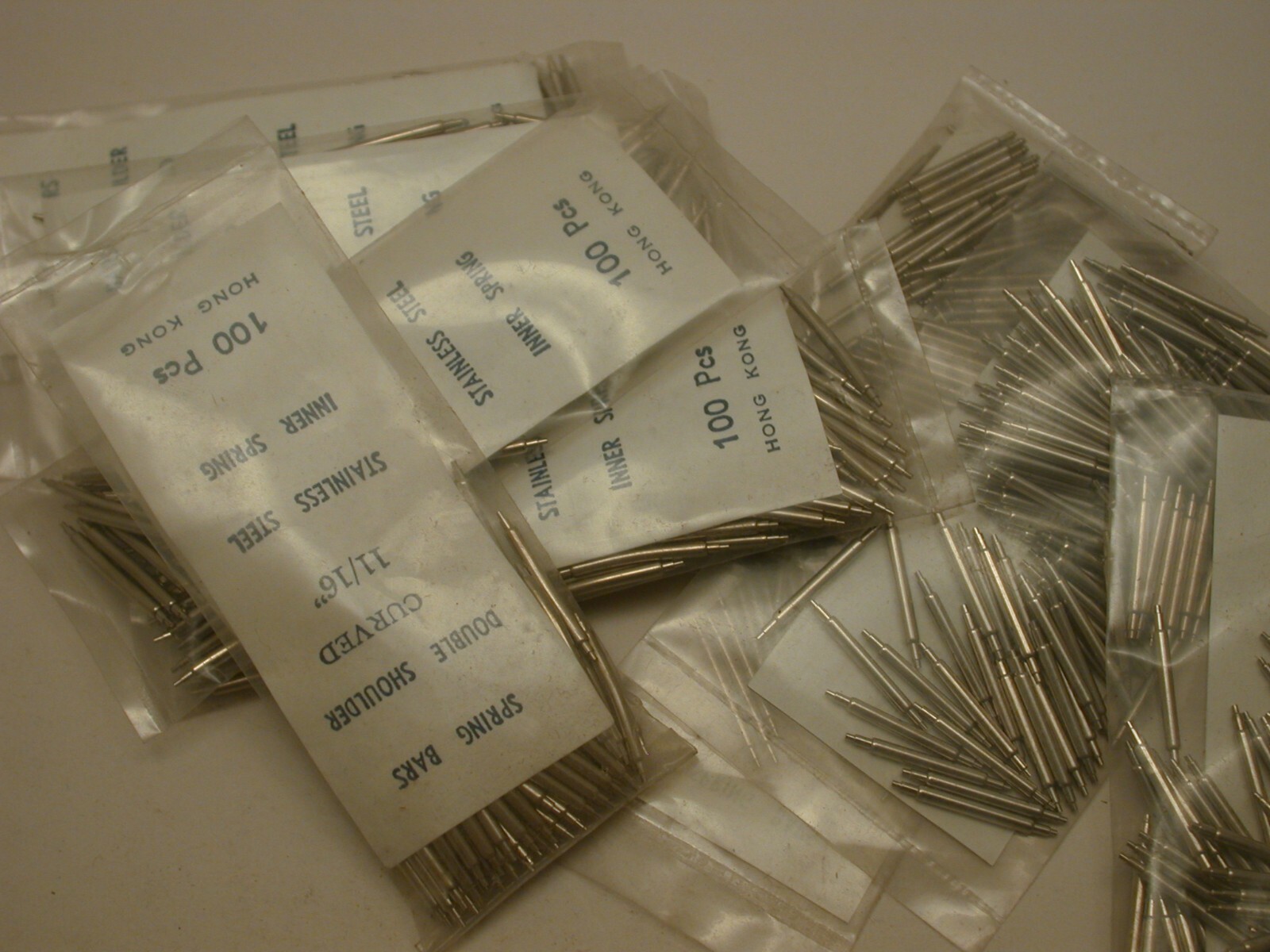 N.O.S. wrist watch spring bars – 35YY*