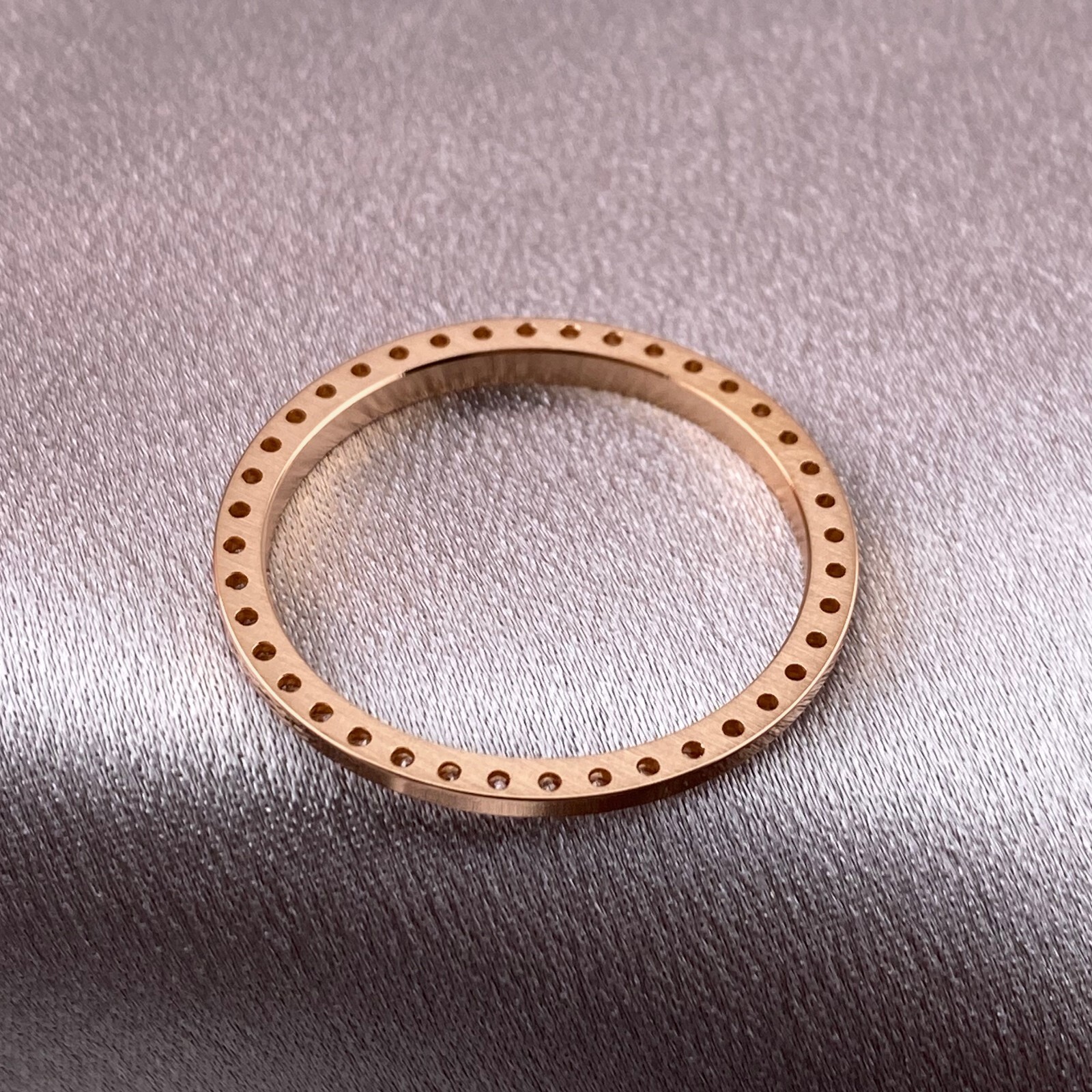 CUSTOM DIAMOND BEZEL 1.0O CTS. 18K ROSE GOLD TO FIT ROLEX DATEJUST-DAYDATE 31MM
