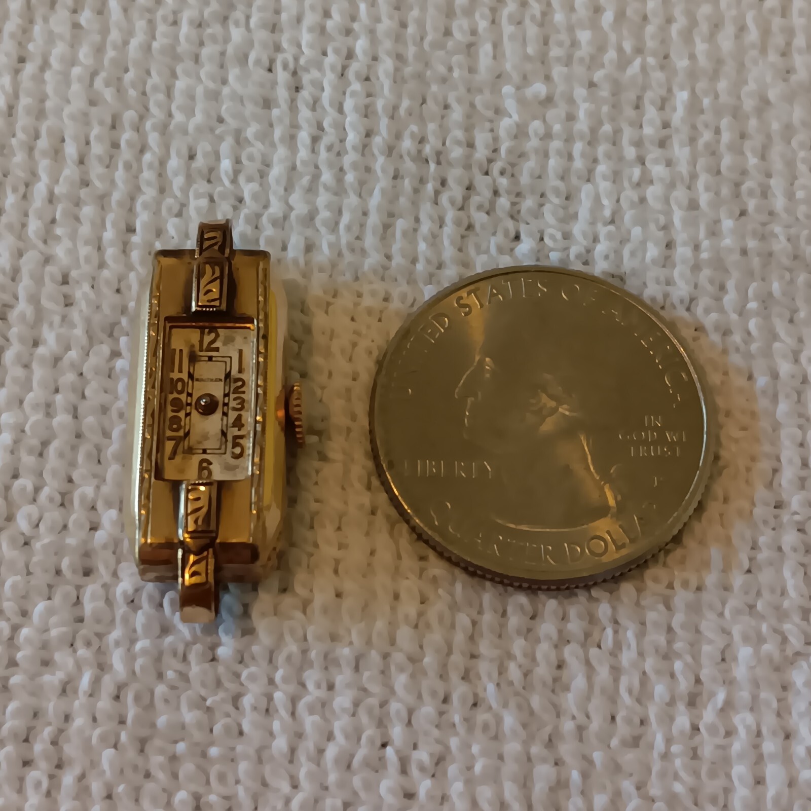 Vtg 1930s Waltham Ladies Model 400 17J Baguette GP Watch (Repair/Parts)