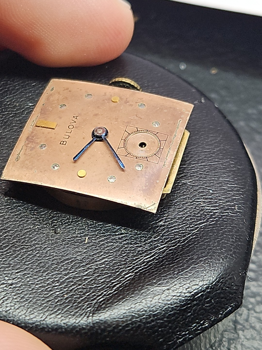 Bulova Cal 8AE Manual Wind 17J Watch Movement FOR PARTS/REPAIR