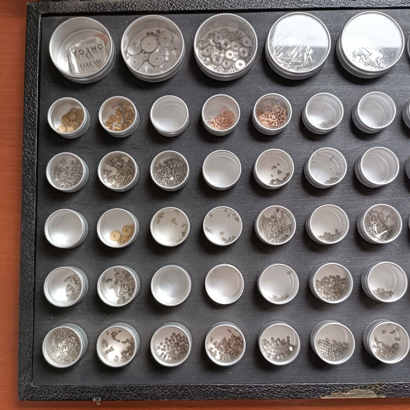 Omega caliber 381 triple calendar moonphase NEW OLD STOCK Parts check the list!