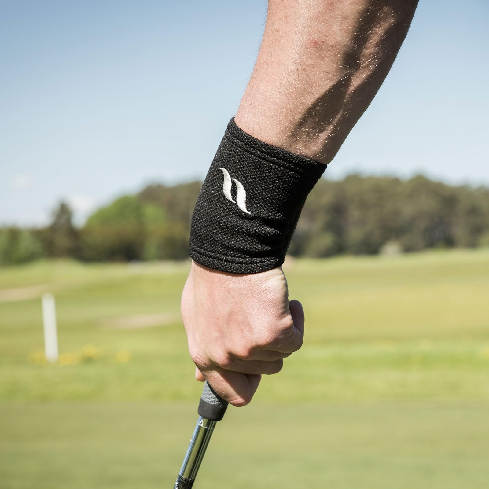 Back on Track Physio 4-Way Stretch Black Wrist Brace