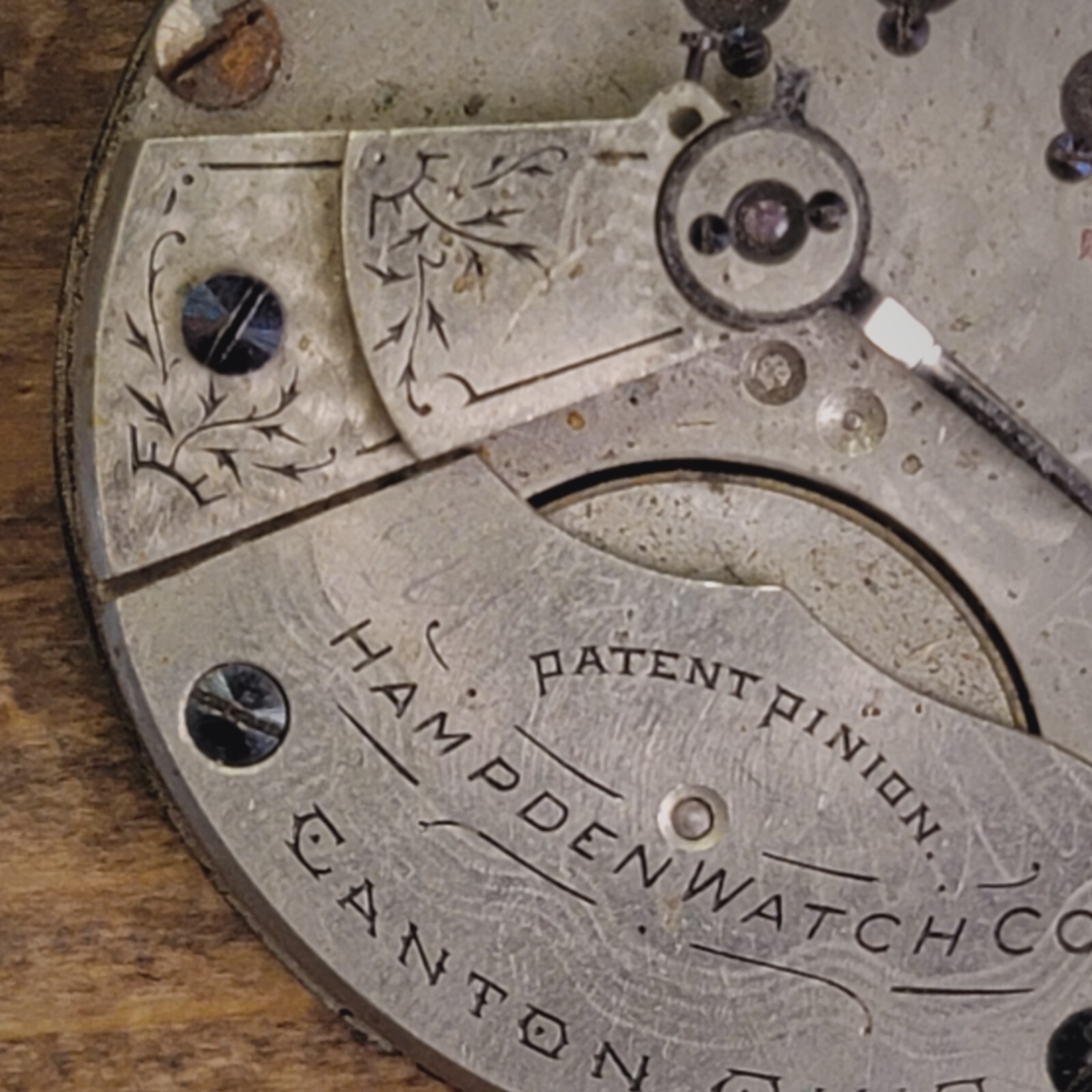 Antique Dueber Hampton Watch Co. Movement #661276 Parts / Repair 45.5mm