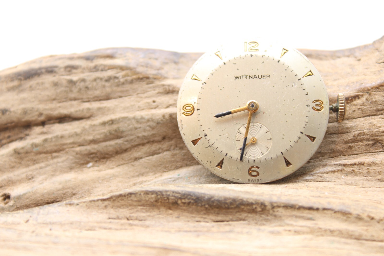 WITTNAUER SWISS WATCH MOVEMENT OVERWOUND AXA 17j 23.7mm 76/1-REVUE (DK)