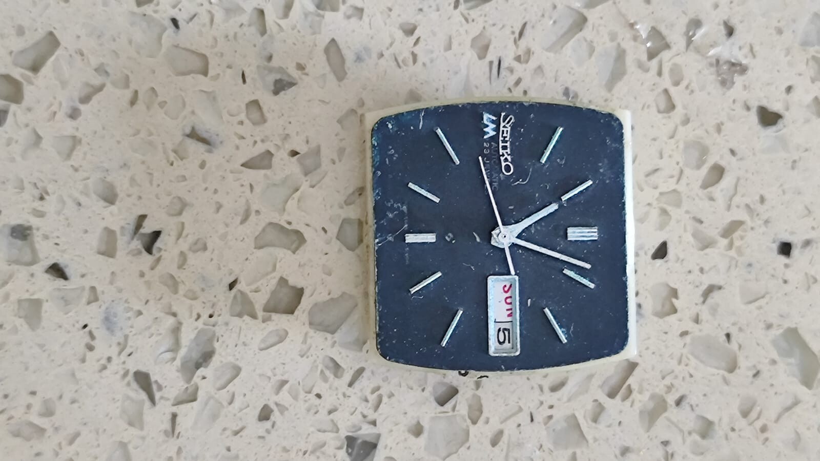 SEIKO 5606 LM Movement with dial &hands Not Working Good Balance Used