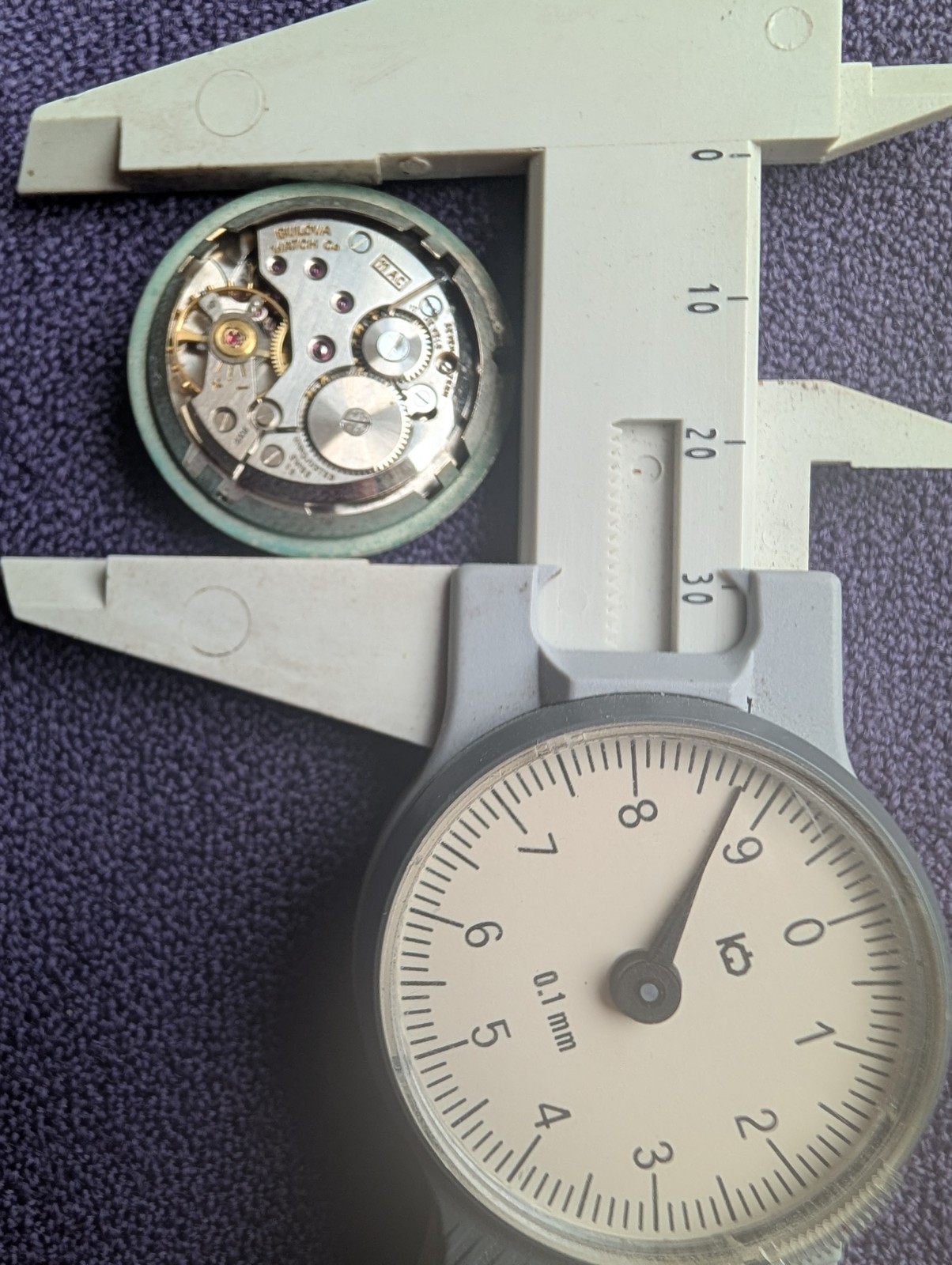 Vintage Bulova 11 AC Stem Wind 17j Men’s Wristwatch Movement Subdial for Parts