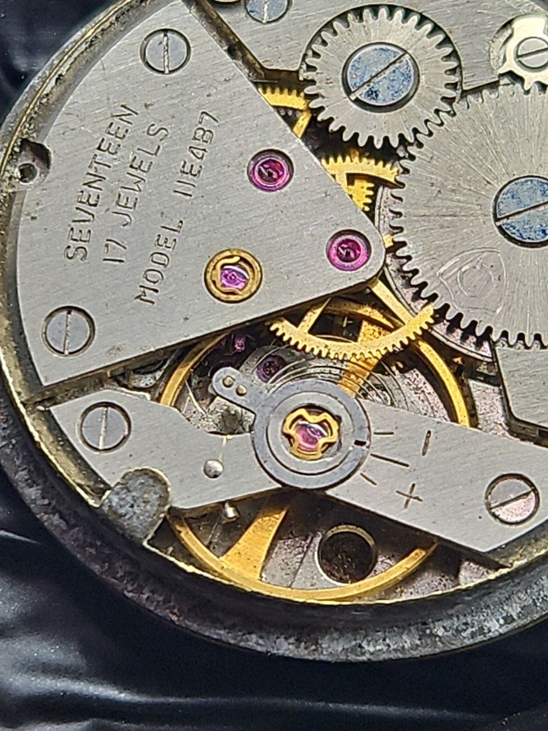 Sovereign Model 11E4B7 17j Watch Movement Parts/Repair (R3)