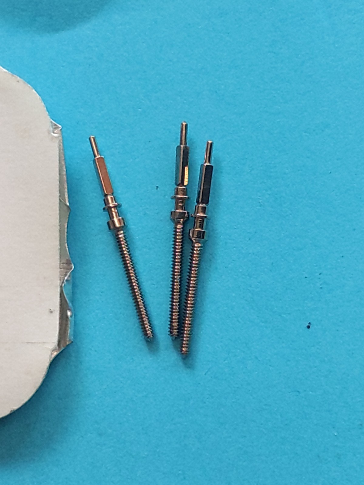 NOS AS 1475 Winding Stem Part #401. Tap 9. Pristine.