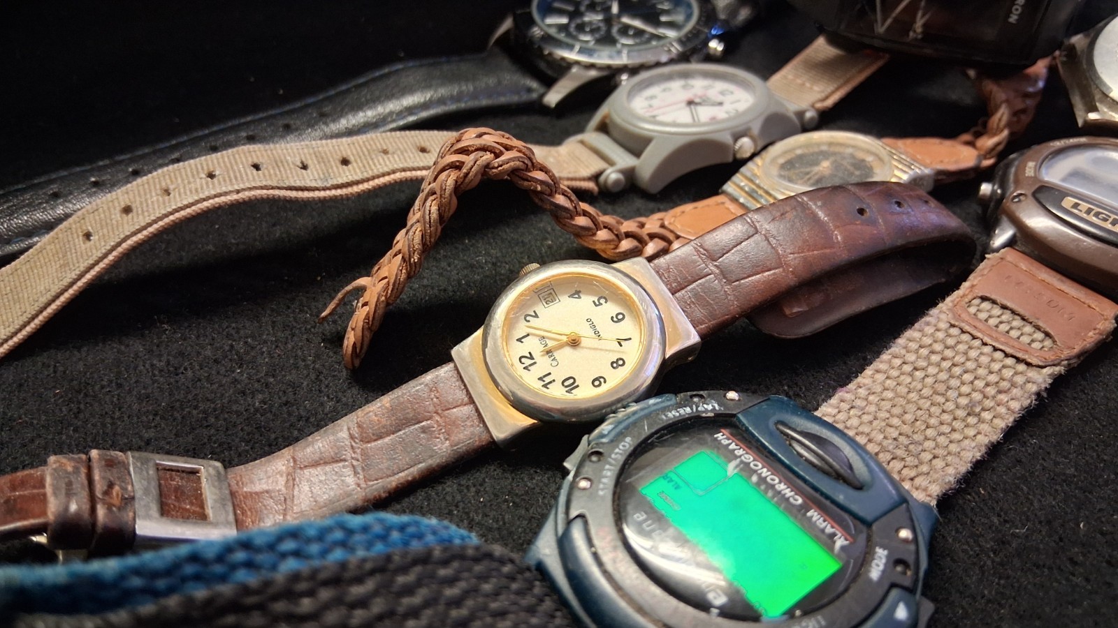 JUNK DRAWER VINTAGE WRISTWATCH LOT MIXED ASSORTMENT TIMEX CARRIAGE CASIO & MORE