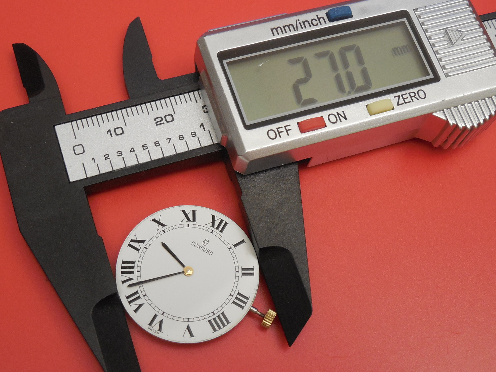 GENUINE CONCORD 6 JEWEL QUARTZ MOVEMENT & NO DATE DIAL & HAND