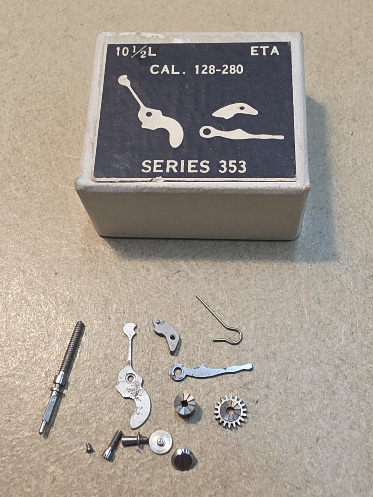 Small Lot Of Vintage NOS 10-1/2L ETA 128-280 Parts Spares
