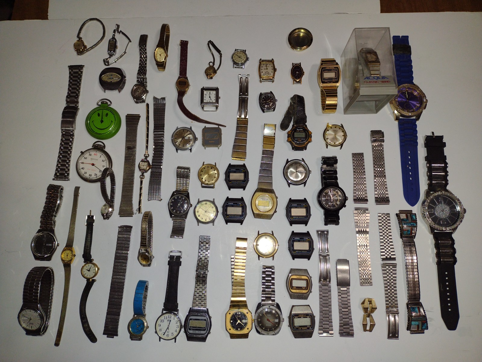 Large Lot Misc and Vintage Watch Parts Bands Cases (Timex – Caravelle –