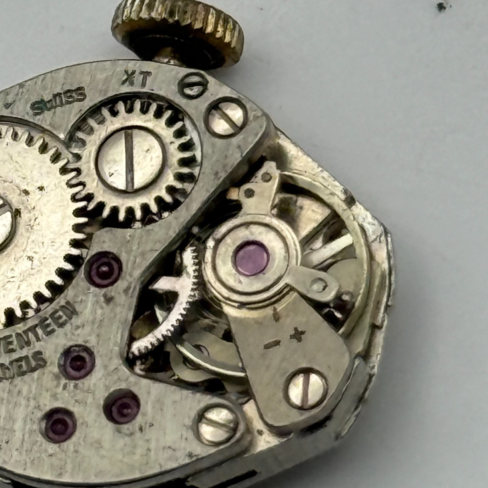 FHF ST 69-21 Watch Movement Ingersoll 17 Jewels Lever Manual Wind Parts 17.7mm