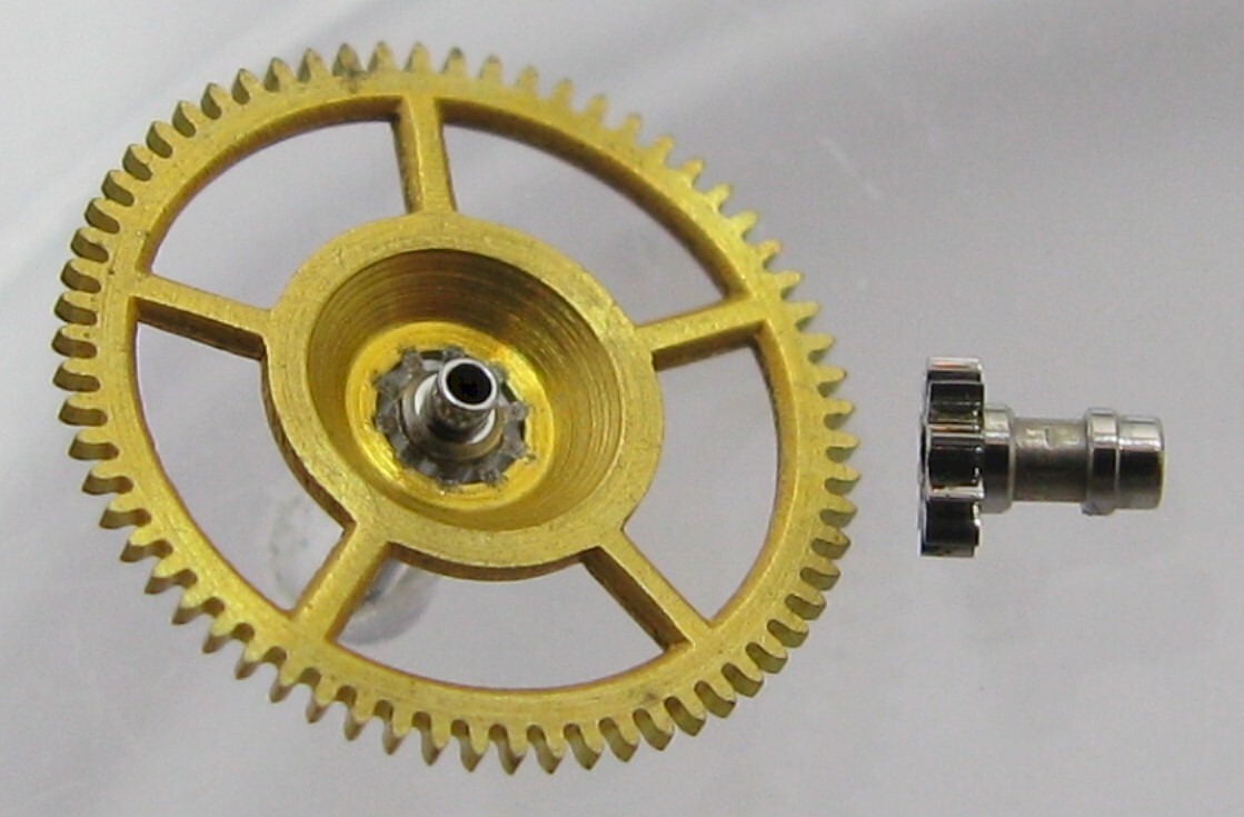 IWC c 89 Watch Part: center wheel + cannon pinion h= 2.1 mm
