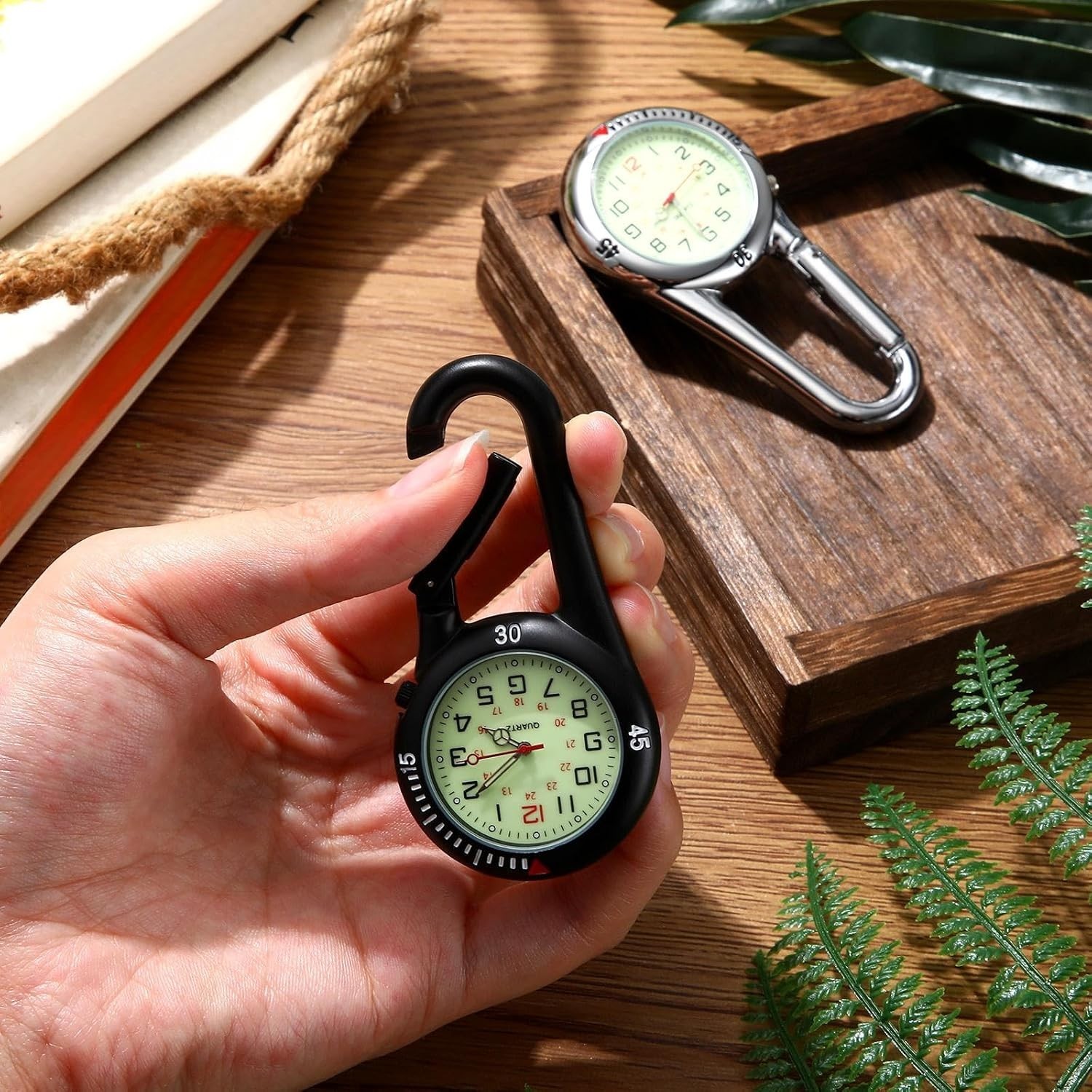 2 Pieces Clip on Quartz Watch Backpack Fob Belt Glow in The Dark Unisex Pocke…