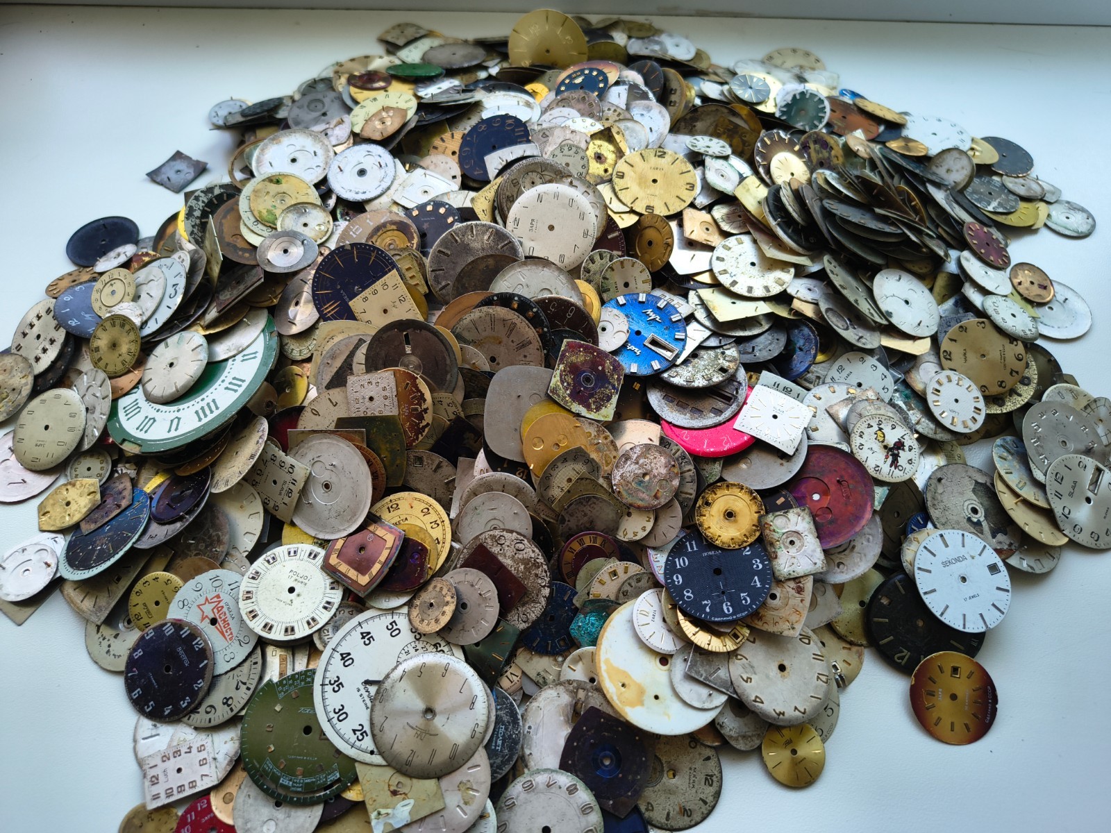 100pc Vintage Watch Dials Lot Mixed Men Women Steampunk Art Craft Repair Parts