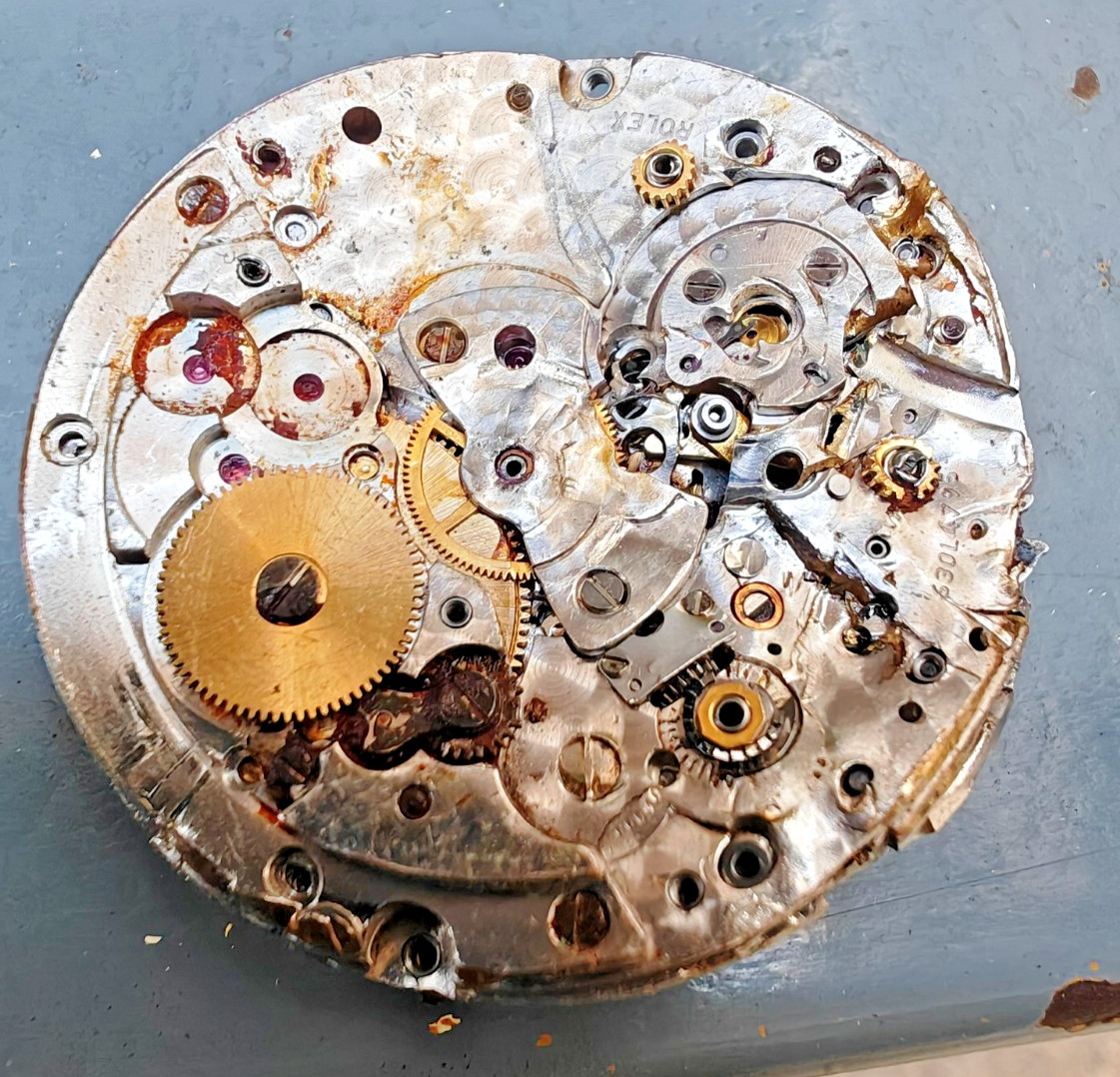 Orig ROLEX Sky-dweller movement CAL 9002 damaged incomplete crushed