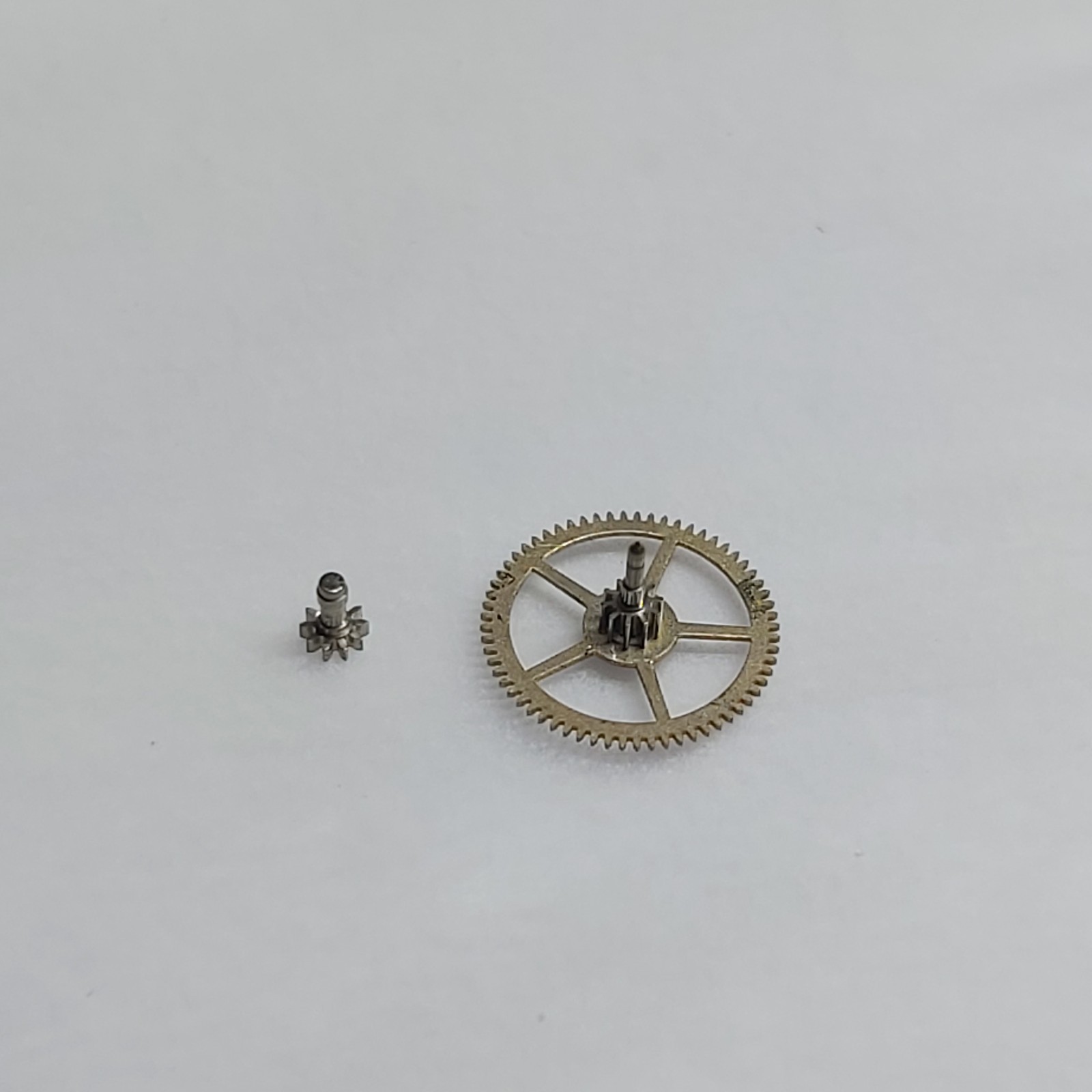 AS 1203 – Centre Wheel & Cannon Pinion, Height 2.7mm – 12”’ (AC290)