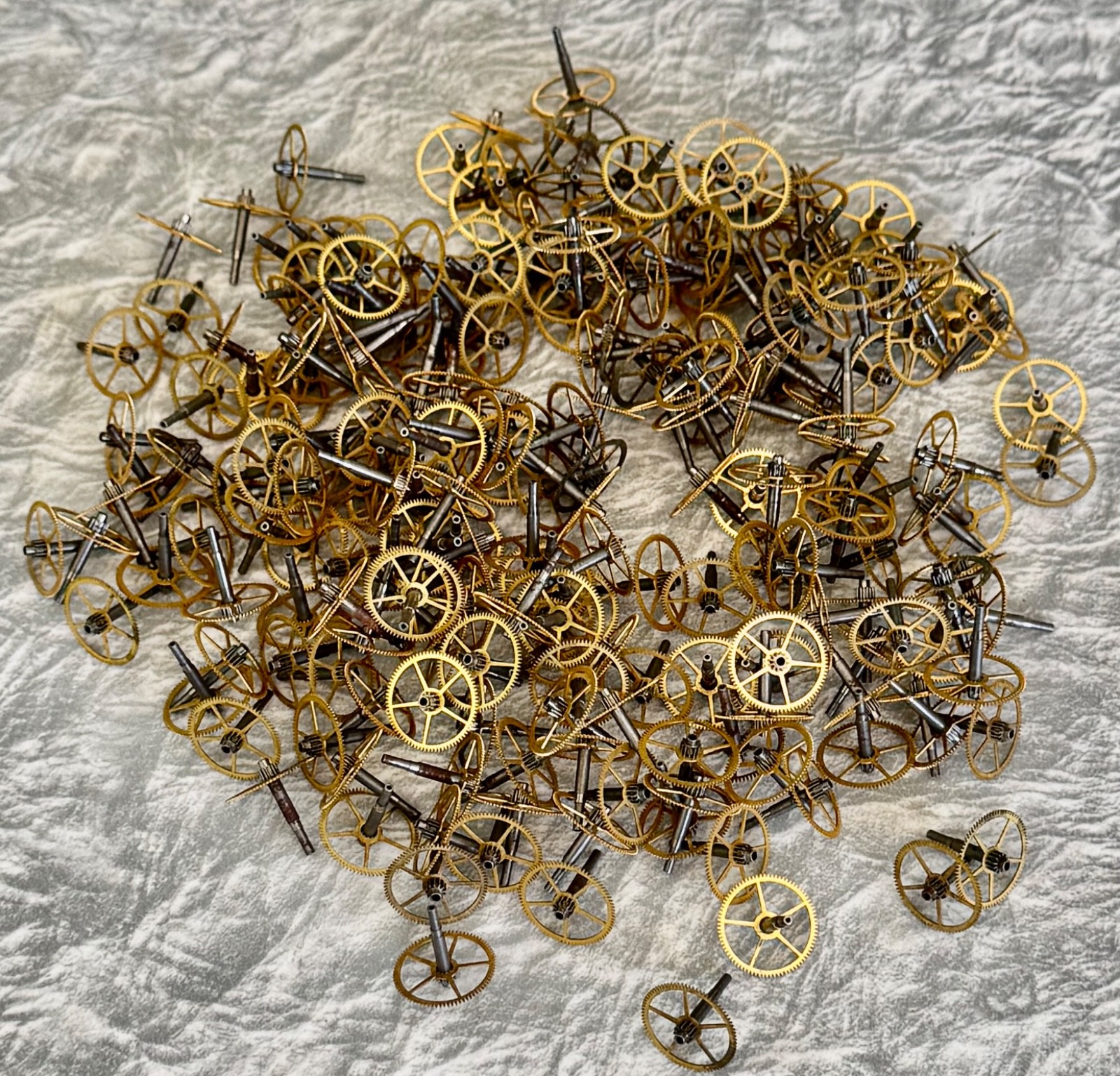 Lot Of 223 Elgin Pocket Watch Center Wheels
