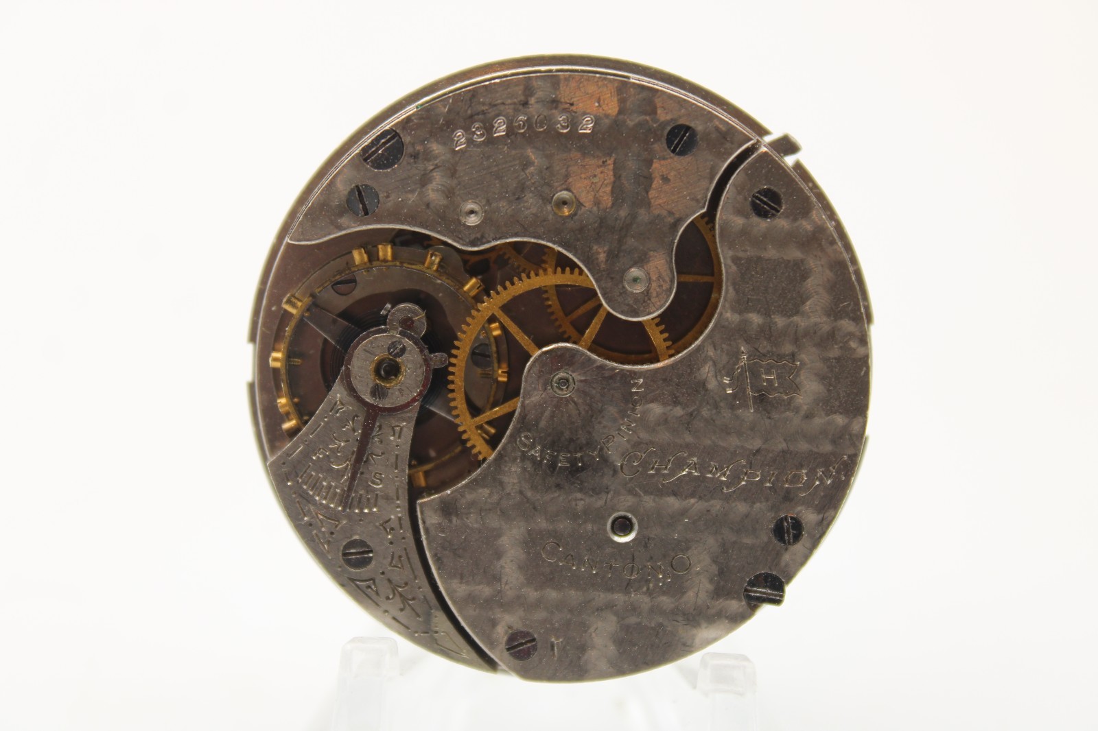 1907 HAMPDEN POCKET WATCH MOVEMENT 2326032 GRADE: CHAMPION H 16s 7j (SN2)