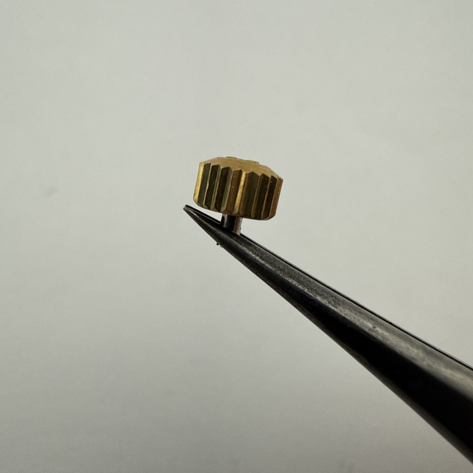 Omega Yellow Gold 4.7mm Split Stem Wristwatch Crown – New Old Stock
