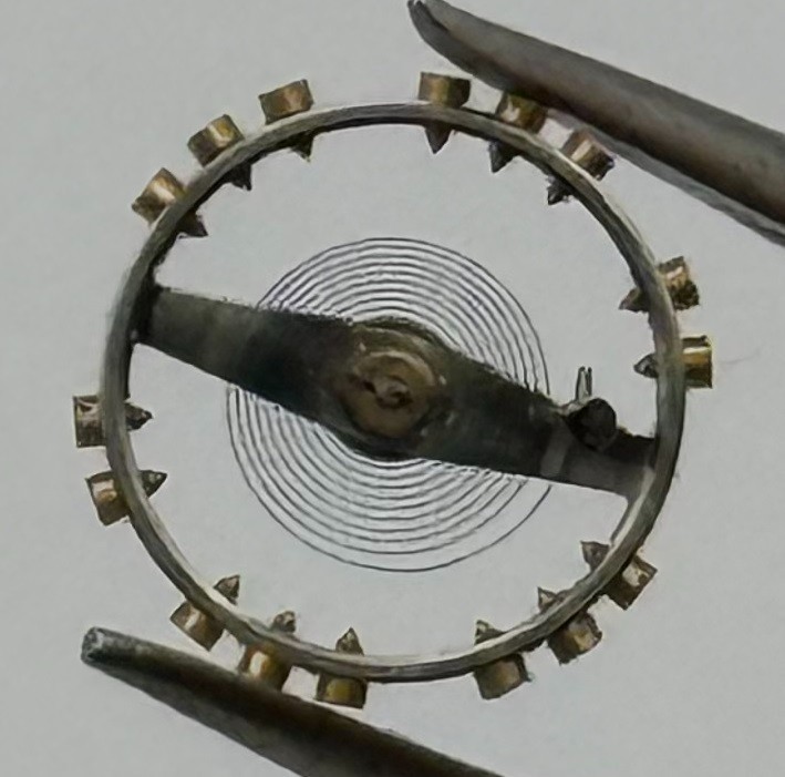Buser 15 Balance Wheel Complete And Spring Pour Watch Movement Parts Vintage NOS