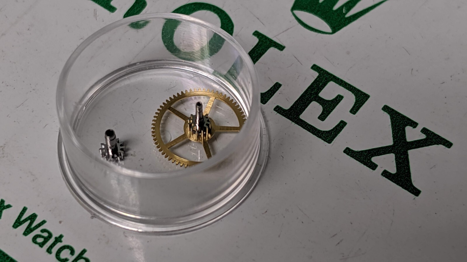 Genuine Rolex Centre Wheel WITH Cannon Pinion For Cal.1525 7950, 1535 7950