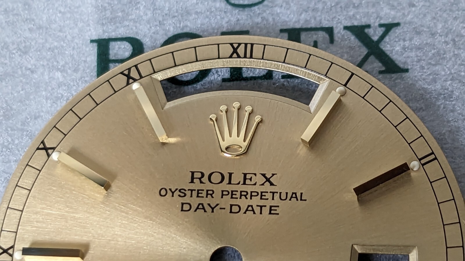 Genuine Rolex Day Date President Champagne Dial 36MM 18038 18238 New Old Stock