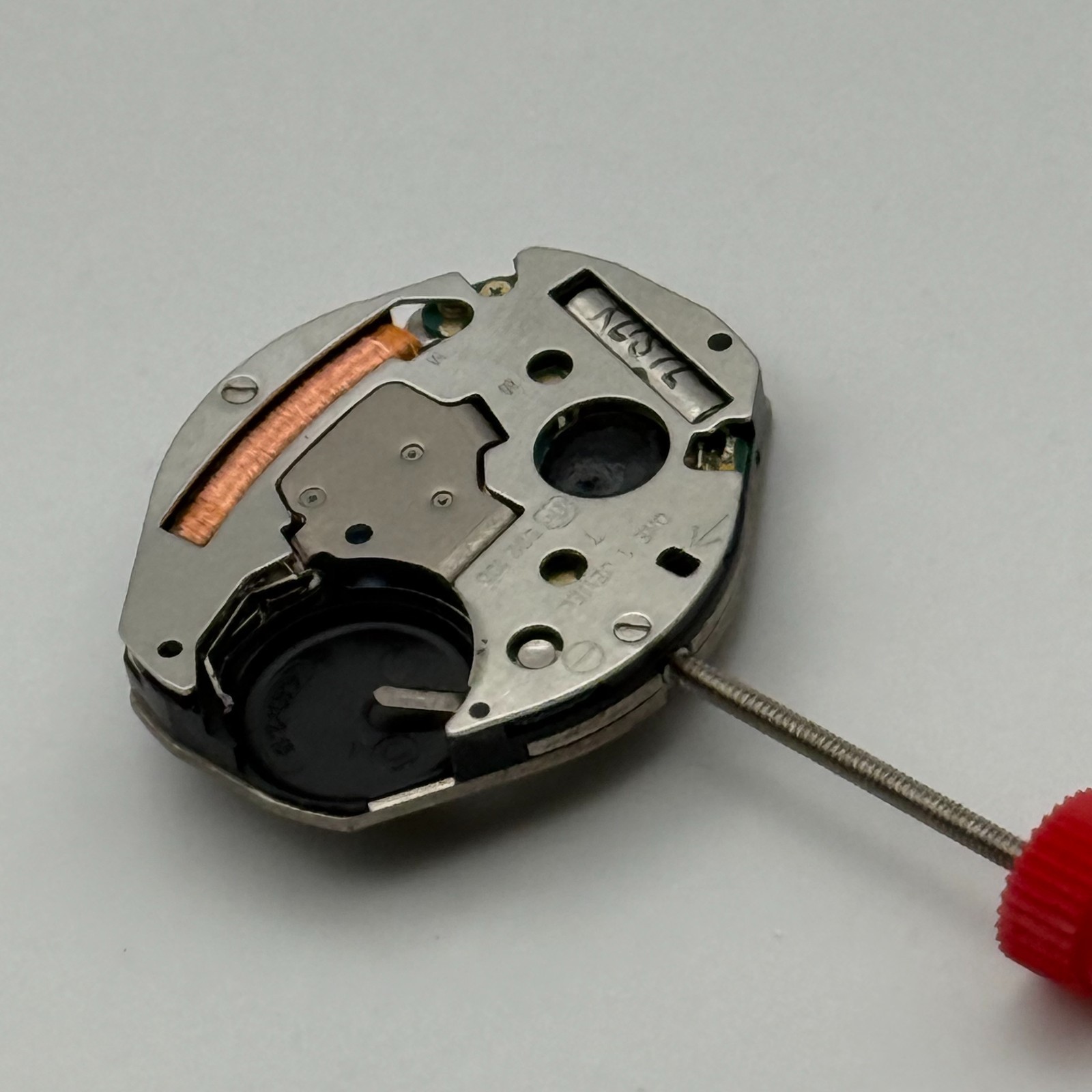 ETA 902.105 Watch Movement Running Quartz Swiss Parts Repair Spares 15.3mm