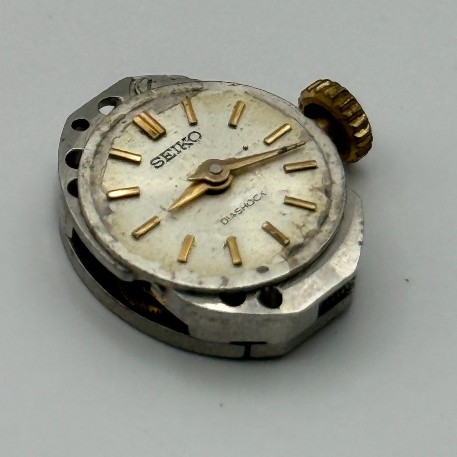 Seiko 10M Watch Movement Diashock 17 Jewels Ladies Vintage Parts Repair 15.7mm
