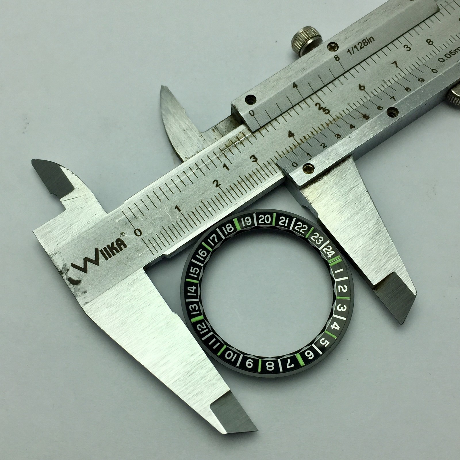 Orient World Diver Y469622-7A Watch Bezel Inner Ring NOS HSN119AZN2