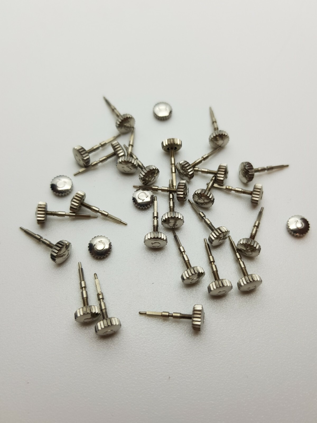 Omega 5,4mm Crowns – 30 Pieces